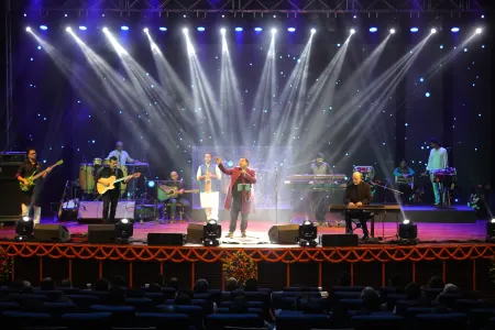 Raag-on Live performance